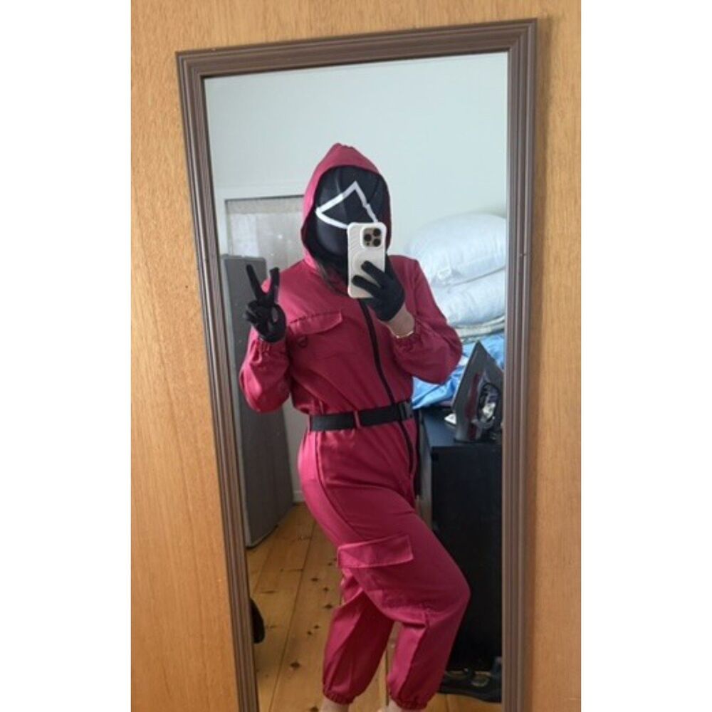 Squid Game Triangle Guard Costume, S/M
